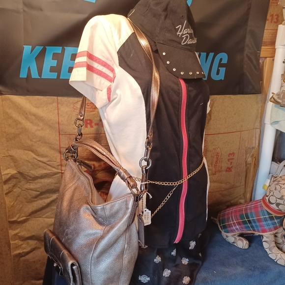 Coach shoulder bag - Picture 9 of 13